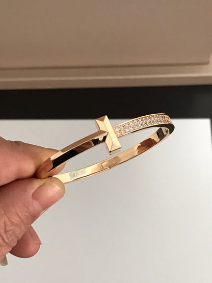 [⭐Sparkve Jewels]T1 WIDE DIAMOND HINGED BANGLE PINK GOLD