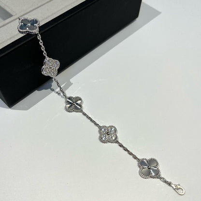 [⭐Sparkve] CLOVER 5 MOTIF LASER BRACELET COLLECTION
