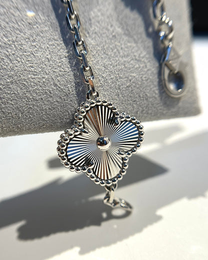 [⭐Sparkve] CLOVER 5 MOTIF LASER BRACELET COLLECTION