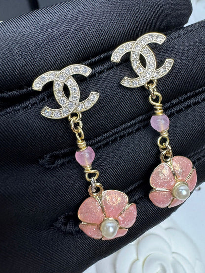[⭐Sparkve]26C Pink Camellia Enamel Pendant with Double C Earrings