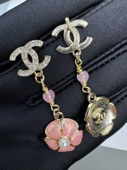 [⭐Sparkve]26C Pink Camellia Enamel Pendant with Double C Earrings