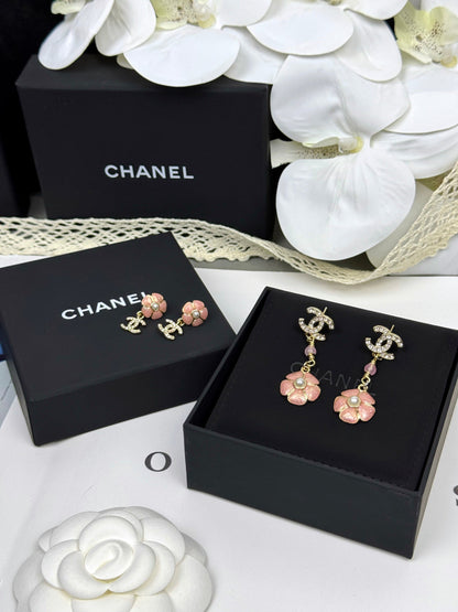 [⭐Sparkve]26C Pink Camellia Enamel Pendant with Double C Earrings