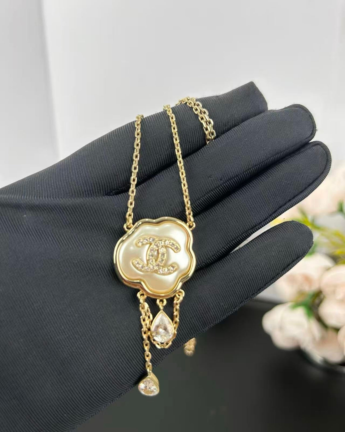 [⭐Sparkve]Cloud Pearl Mother-of-Pearl Diamond Chain Pendant Necklace