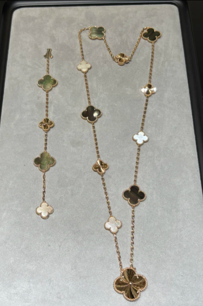 [⭐Sparkve]DETACHABLE CLOVER 15(11+4) FLOWER SILVER NECKLACE SET