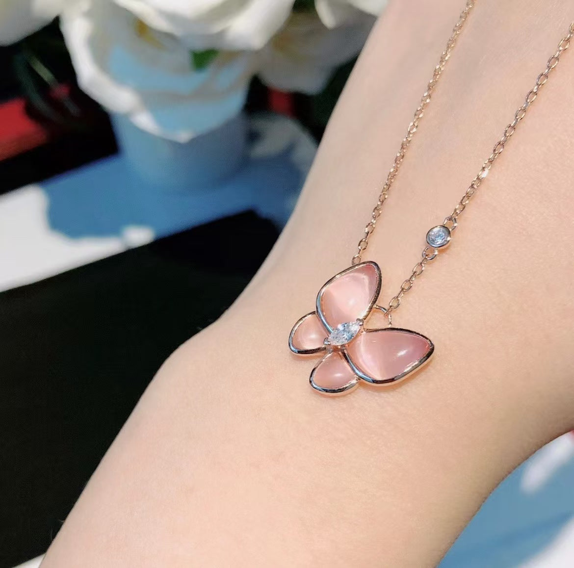 [⭐Sparkve]BUTTERFLY PINK MOTHER-OF-PEARL DIAMOND NECKLACE
