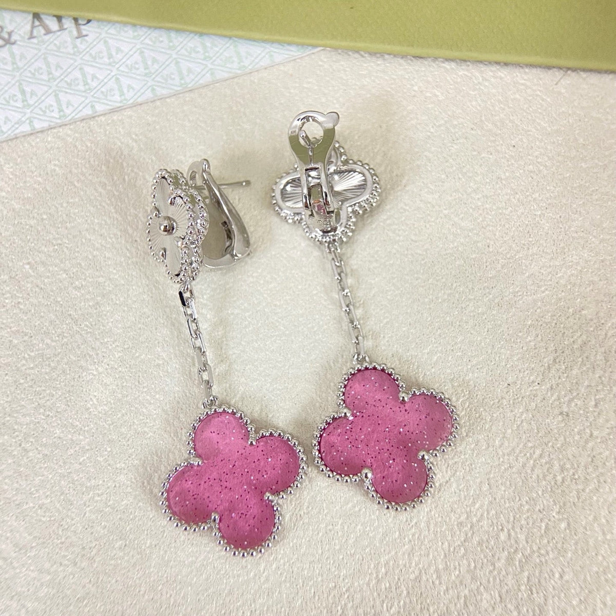 [⭐Sparkve]2026 NEW CLOVER 2 MOTIF  BUBBLE PINK ENAMEL