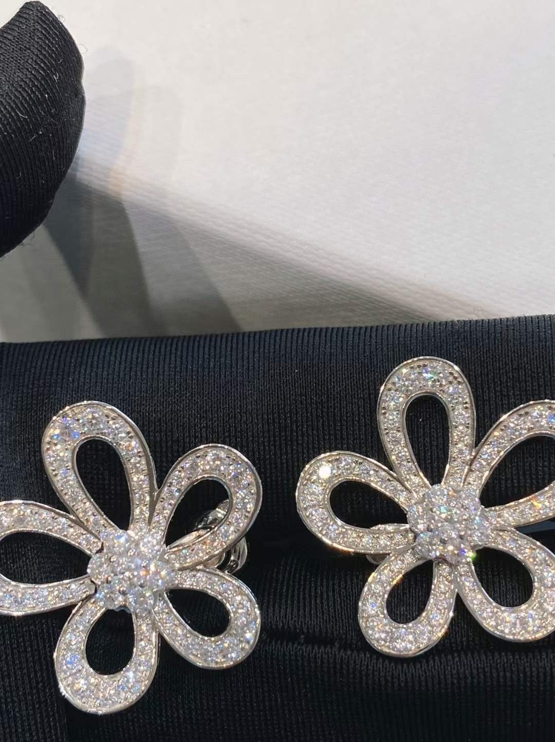 [⭐Sparkve]FLOWERLACE EARRINGS FULL DIAMONDS