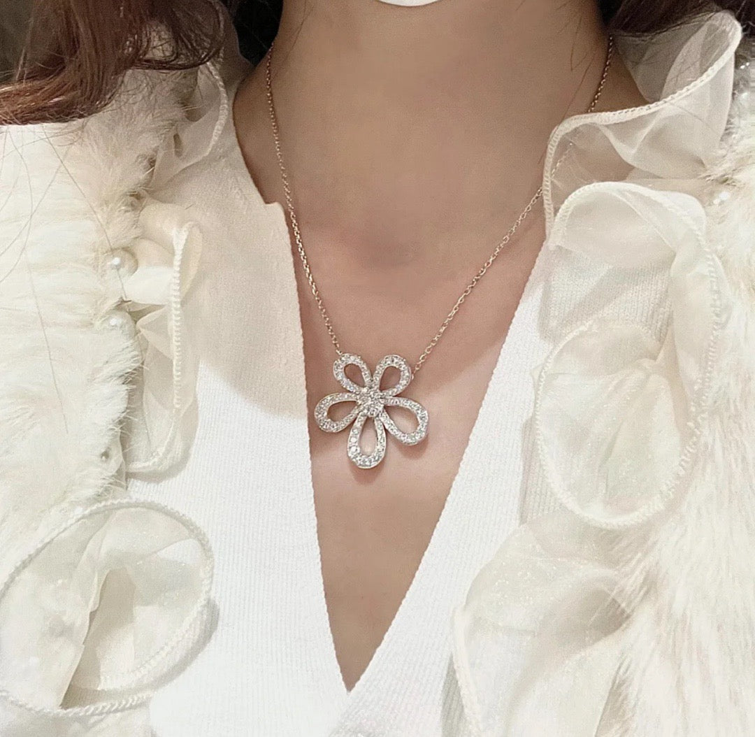 [⭐Sparkve]FLOWERLACE NECKLACE FULL DIAMONDS