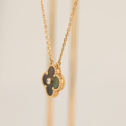[⭐Sparkve]CLOVER 15MM DIAMOND AND MOTHER-OF-GREY NECKLACE