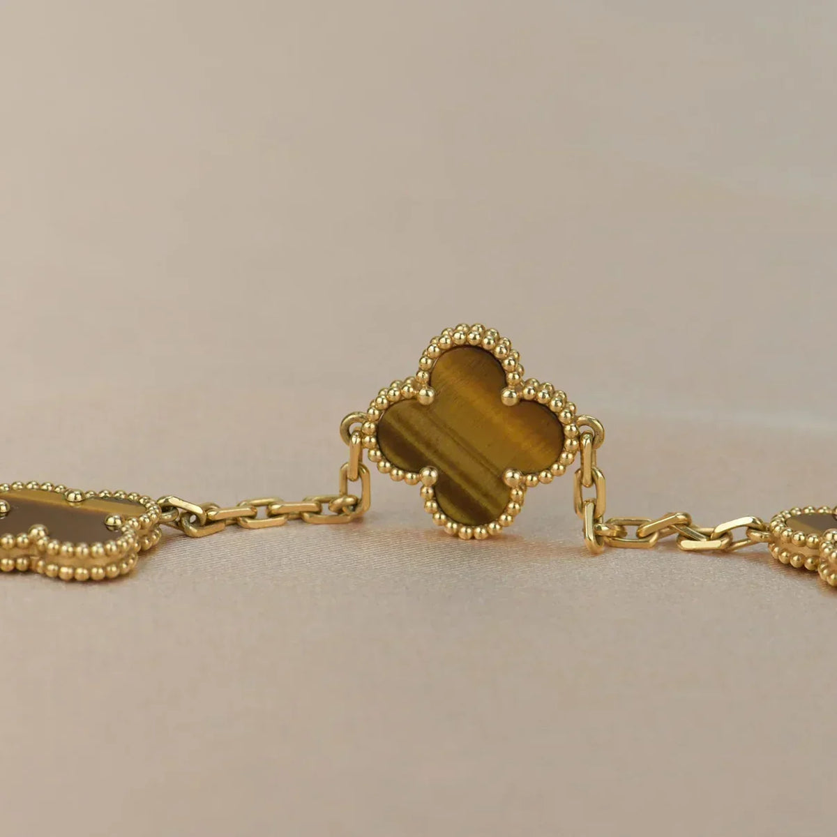 [⭐Sparkve] CLOVER 5 MOTIFS TIGER EYE BRACELET COLLECTION
