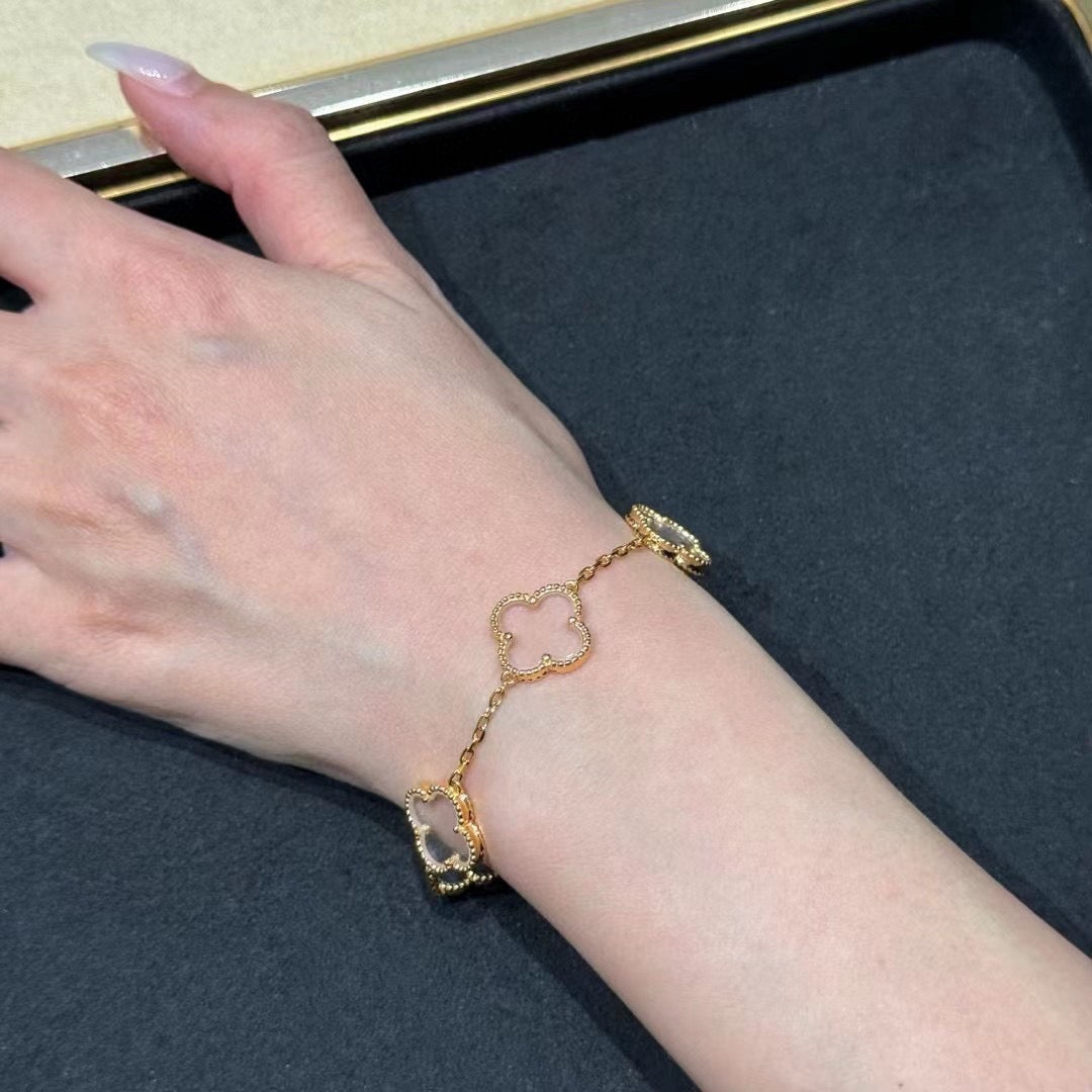 [⭐Sparkve]CLOVER 5 MOTIF ROCK CRYSTAL BRACELET