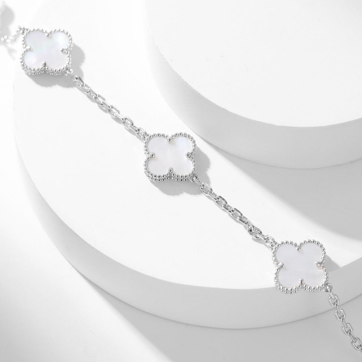 [⭐Sparkve]CLOVER 10 MOTIFS WHITE MOTHER OF PEARL NECKLACE