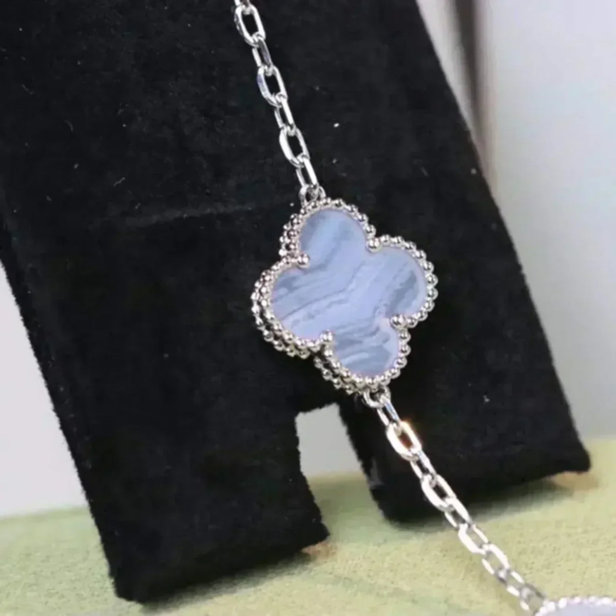[⭐Sparkve] CLOVER 5 MOTIF PURPLE CHALCEDONY BRACELET COLLECTION