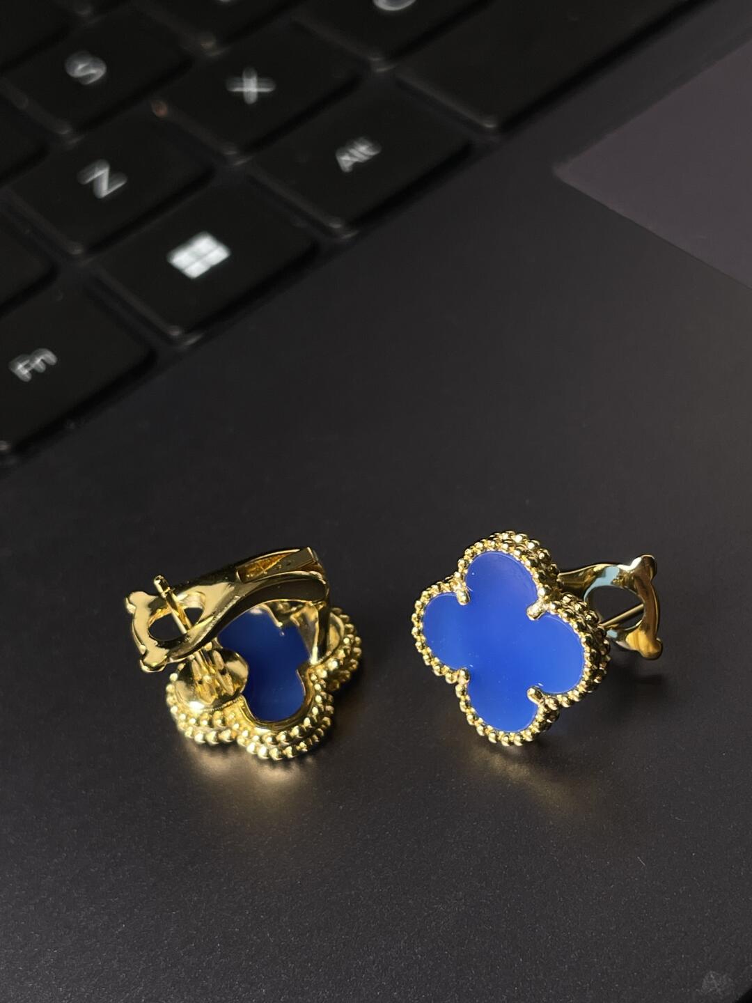 [⭐Sparkve] CLOVER LARGE (20mm) 1 MOTIFS BLUE MOP STUD EARRINGS