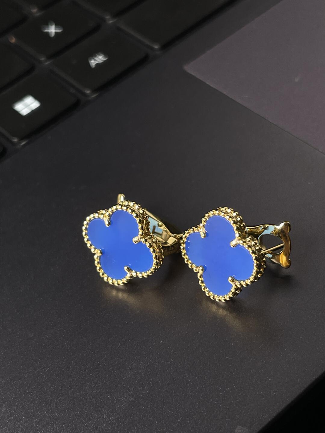 [⭐Sparkve] CLOVER LARGE (20mm) 1 MOTIFS BLUE MOP STUD EARRINGS