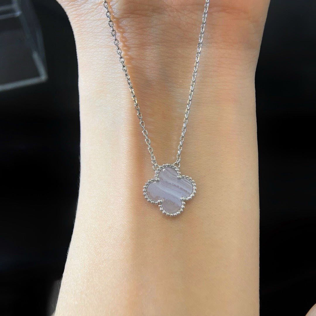 [⭐Sparkve]CLOVER 15MM BLUE CHALCEDONY NECKLACE SILVER