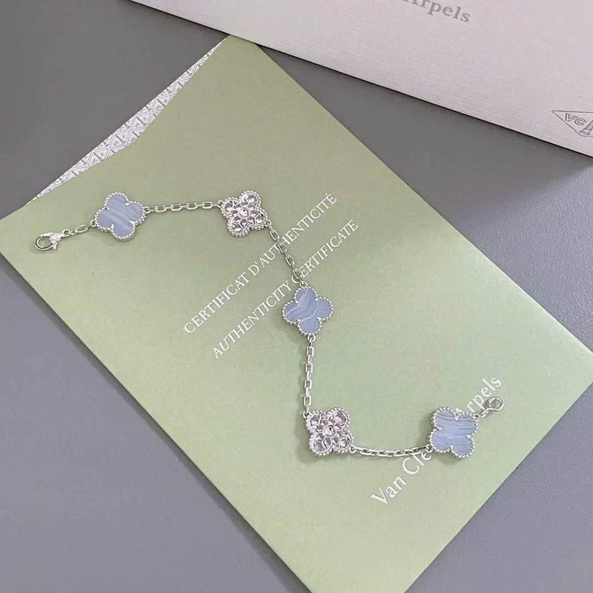 [⭐Sparkve] CLOVER 5 MOTIF PURPLE CHALCEDONY BRACELET COLLECTION