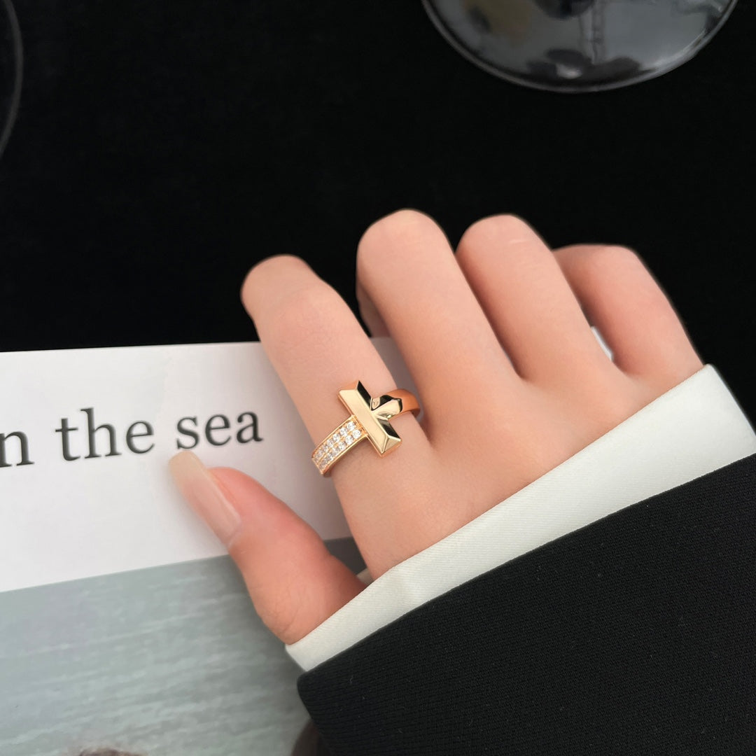 [⭐Sparkve Jewels]T WIDE DIAMOND RING