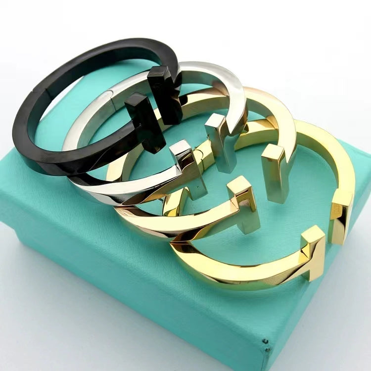 [⭐Sparkve Jewels]T SQUARE OPEN BRACELET