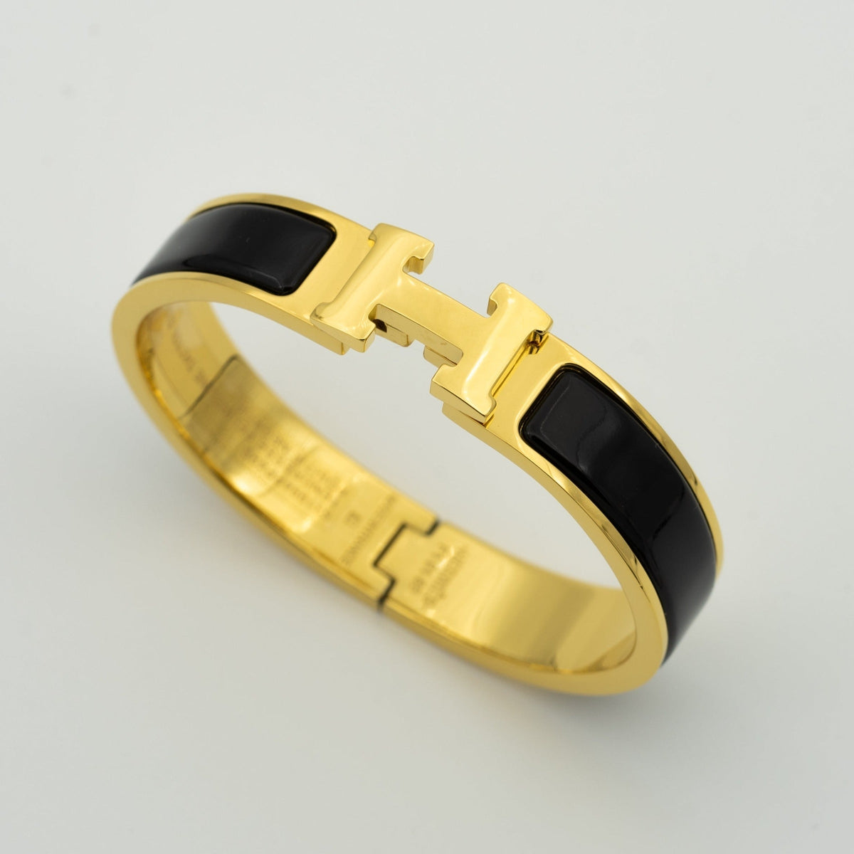 [⭐Sparkve]H BLACK BRACELET