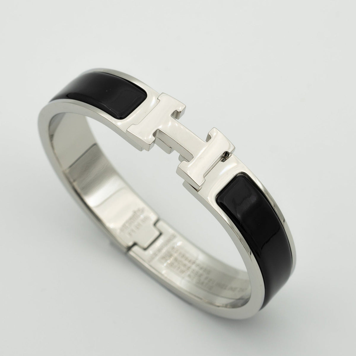 [⭐Sparkve]H BLACK BRACELET