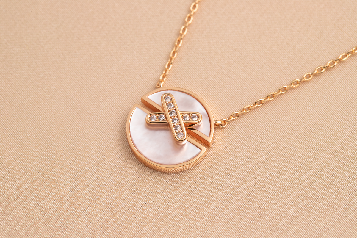 [⭐Sparkve]JEUX DE PINK GOLD DIAMOND NECKLACE