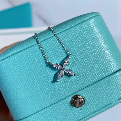 [⭐Sparkve Jewels]PLATINUM AND DIAMOND VICTORIA PENDANT NECKLACE