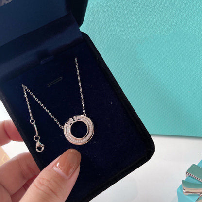 [⭐Sparkve Jewels]DIAMOND AND MOTHER OF PEARL CIRCLE PENDANT