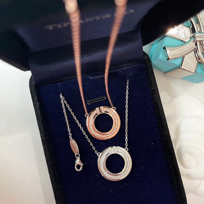 [⭐Sparkve Jewels]DIAMOND AND MOTHER OF PEARL CIRCLE PENDANT