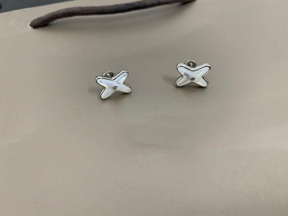 [⭐Sparkve]JEUX DE WHITE MOP SILVER DIAMOND EARRINGS