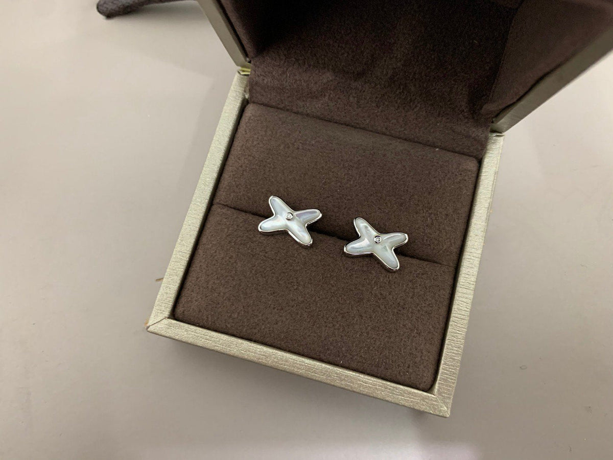 [⭐Sparkve]JEUX DE WHITE MOP SILVER DIAMOND EARRINGS