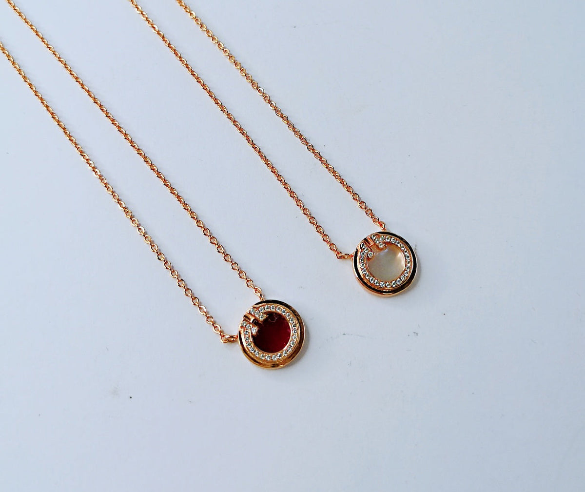 [⭐Sparkve Jewels]DIAMOND AND MOTHER PEARL CIRCLE NECKLACE PENDANT