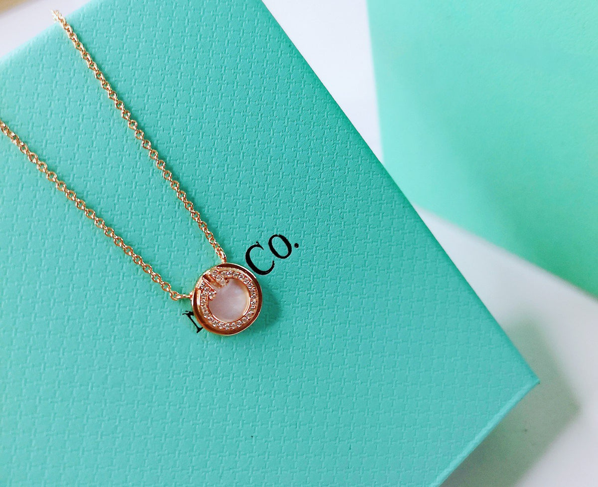 [⭐Sparkve Jewels]DIAMOND AND MOTHER PEARL CIRCLE NECKLACE PENDANT