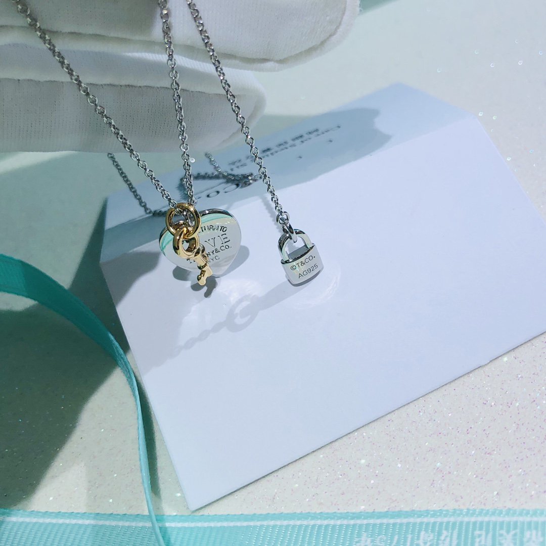 [⭐Sparkve Jewels]LOVE HEART TAG KEY NECKLACE