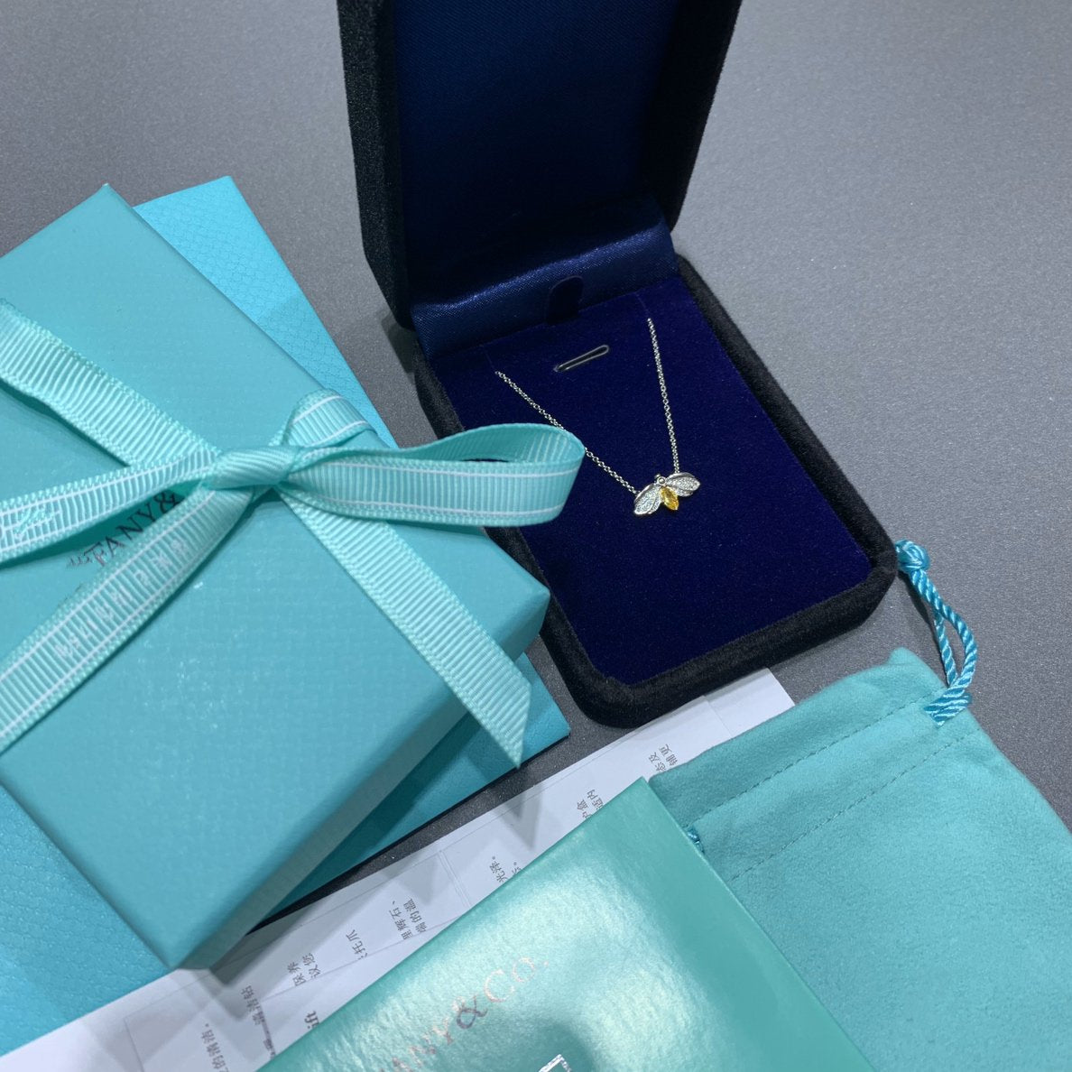 [⭐Sparkve Jewels]PAPER FLOWERS YELLOW DIAMOND FIREFLY PENDANT