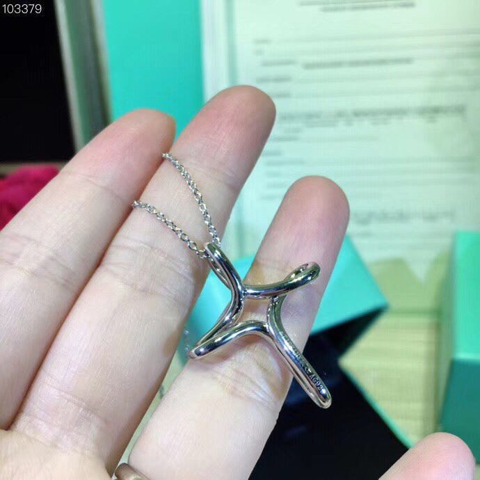 [⭐Sparkve Jewels]CROSS NECKLACE STERLING SILVER MATERIAL