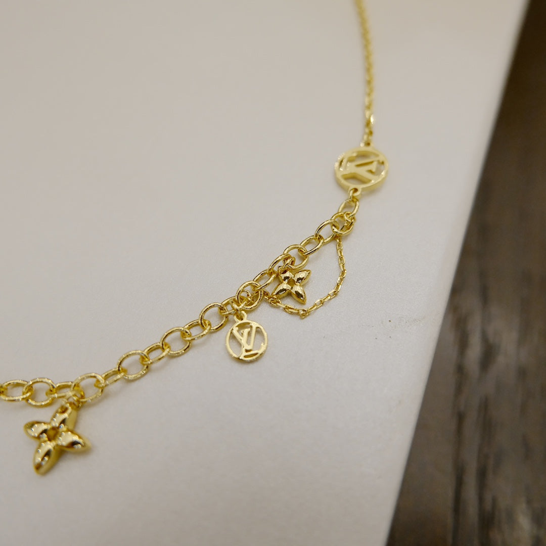 [⭐Sparkve]BLOOMING SUPPLE NECKLACE BRASS