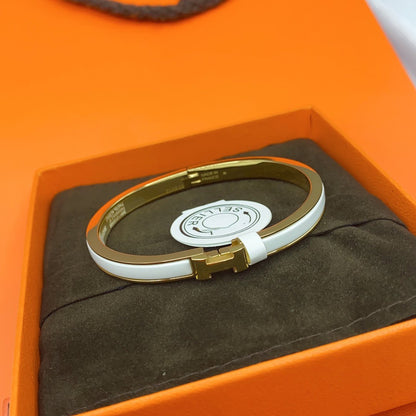 [⭐Sparkve]CLASSIC HM CLIC WHITE 8MM ENAMEL BRACELET