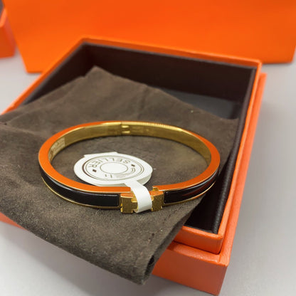 [⭐Sparkve]CLASSIC HM CLIC BLACK 8MM ENAMEL BRACELET