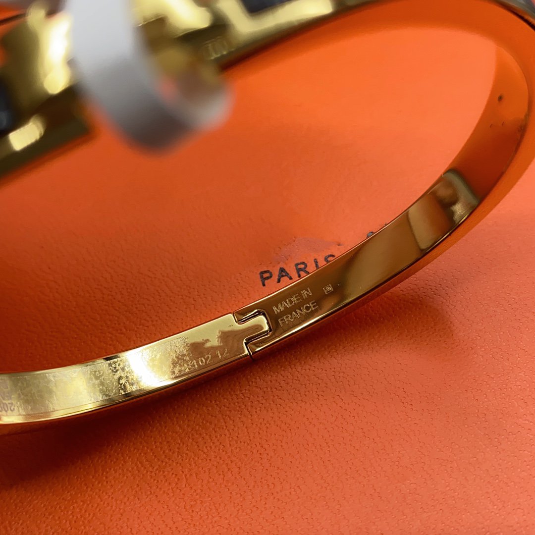 [⭐Sparkve]CLASSIC HM CLIC BLACK 8MM ENAMEL BRACELET