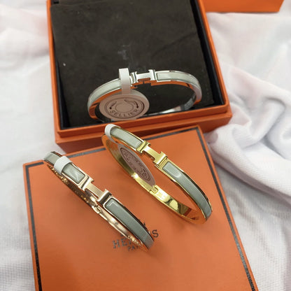 [⭐Sparkve]CLASSIC HM CLIC GREEN 8MM ENAMEL BRACELET