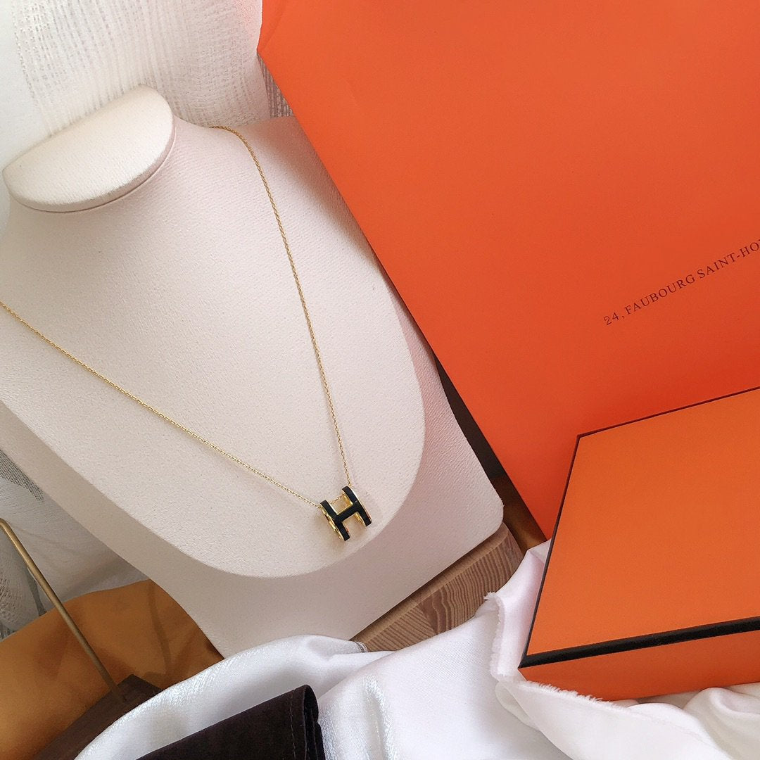 [⭐Sparkve]HM CLIC BLACK ENAMEL GOLD NECKLACE