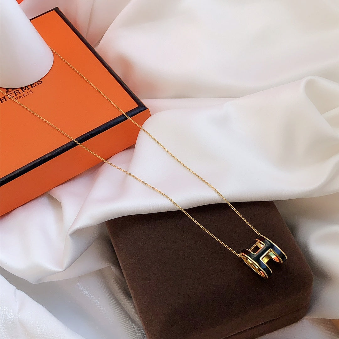 [⭐Sparkve]HM CLIC BLACK ENAMEL GOLD NECKLACE