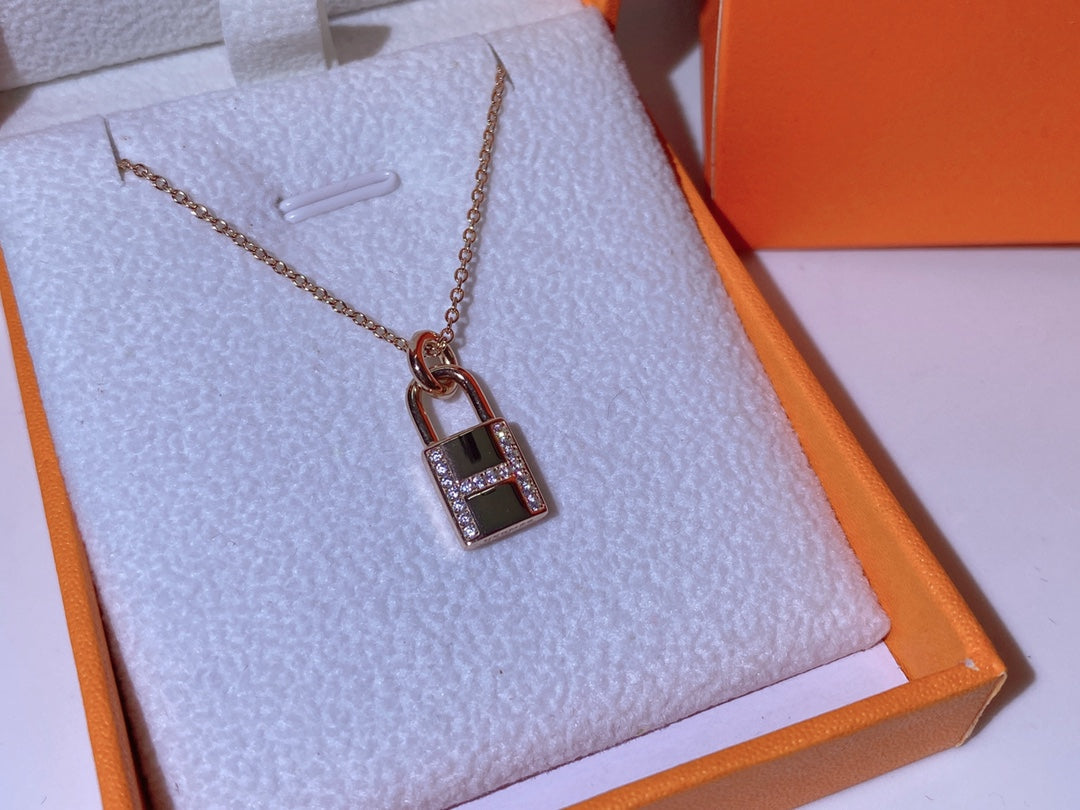 [⭐Sparkve]HM ADVANCED NICHE LOCK HEAD NECKLACE DIAMONDS