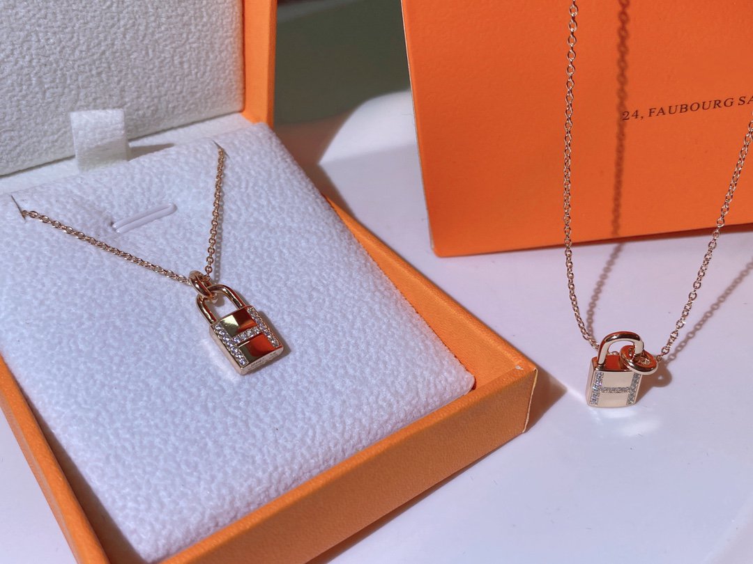[⭐Sparkve]HM ADVANCED NICHE LOCK HEAD NECKLACE DIAMONDS