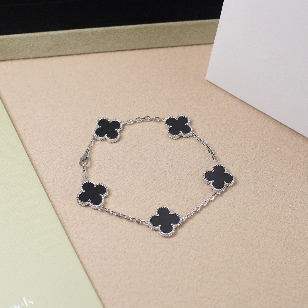[⭐Sparkve] CLOVER 5 MOTIF ONYXS BRACELET COLLECTION
