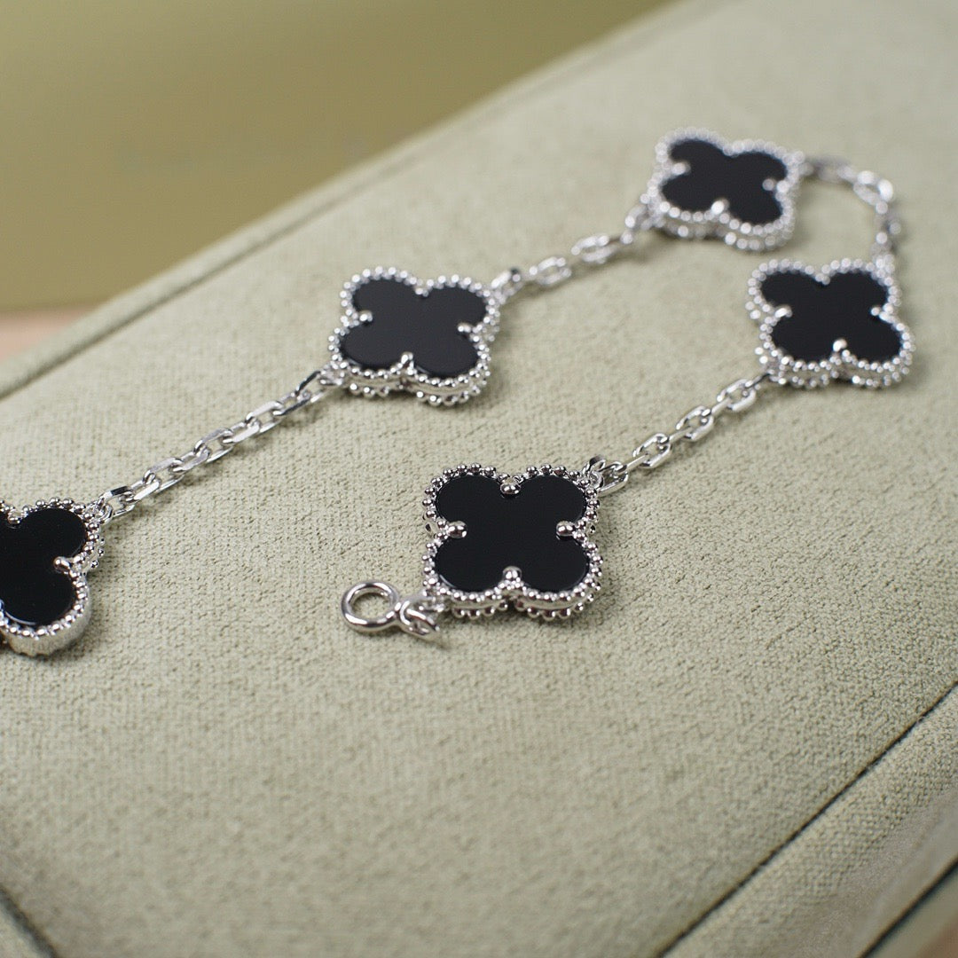 [⭐Sparkve] CLOVER 5 MOTIF ONYXS BRACELET COLLECTION