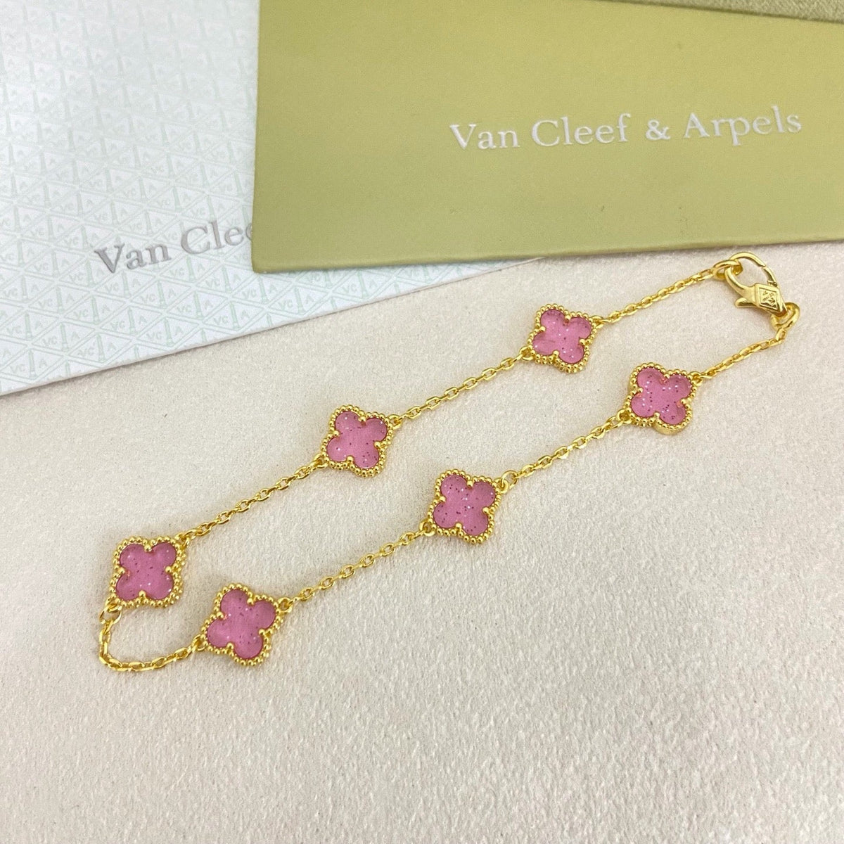 [⭐Sparkve]2026 NEW CLOVER 6 MOTIF BUBBLE PINK ENAMEL BRACELET