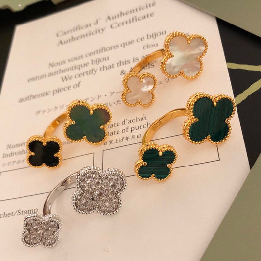 [⭐Sparkve]CLOVER BETWEEN THE FINGER RING
