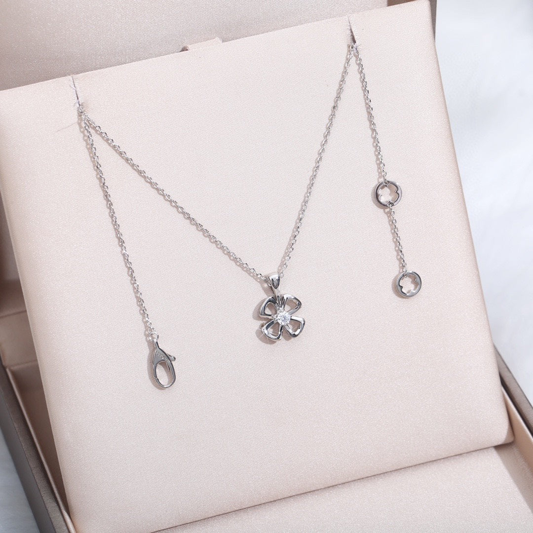 [⭐Sparkve]FIOREVER NECKLACE DIAMOND CENTER
